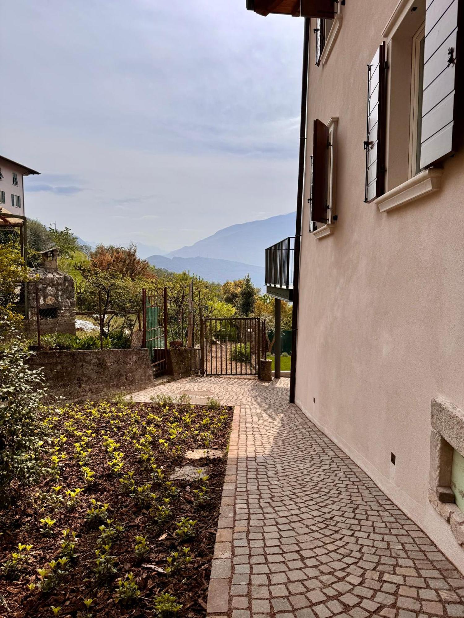 Eco Garda Hill Daire Tenno Dış mekan fotoğraf
